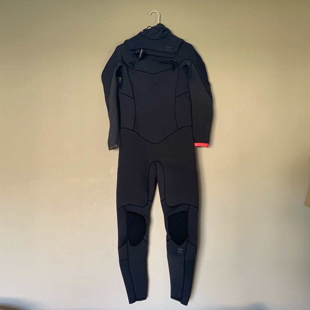 Billabong Synergy 5:4 Wetsuit Size 10